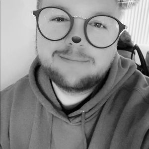 Meet your Posher, Corey